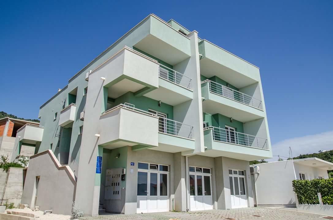 Apartments Ivano Klek Exterior photo
